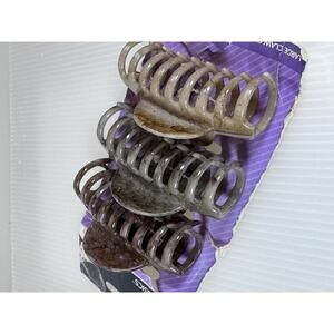 Set of 4 Large Hair Claw Clips - Trendy Accessories